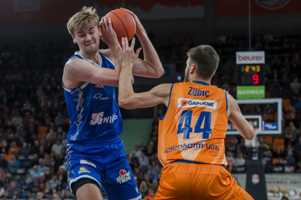 上演绝杀 上演绝杀