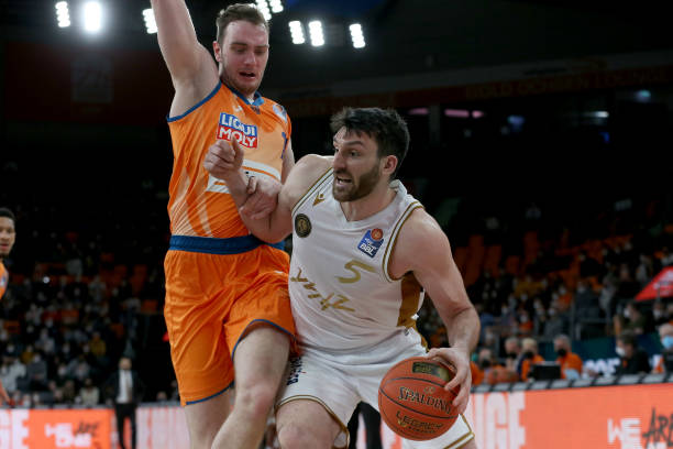 面而智慧的 面而智慧的