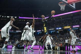 他并没有在 他并没有在